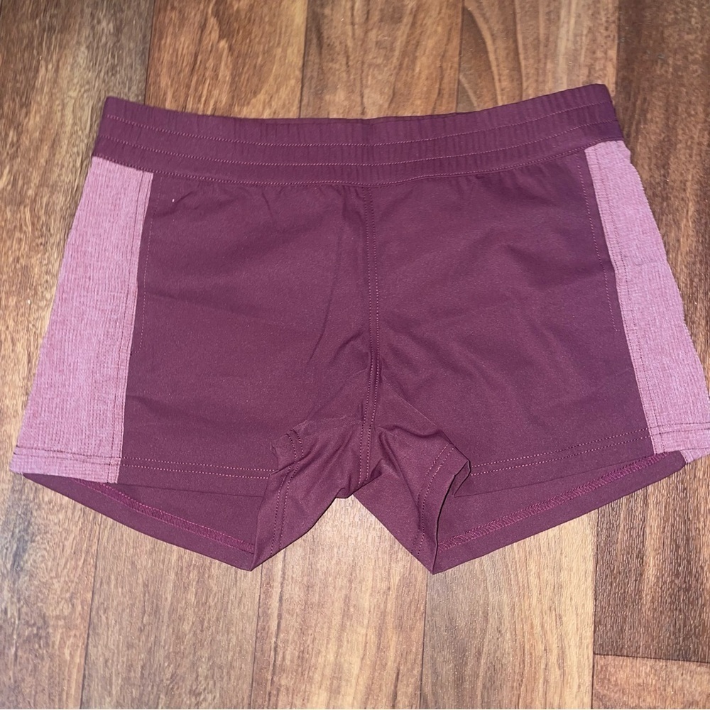 Kuhl‎ Women’s Riptide Short Activewear 3” Inseam Burgundy Maroon